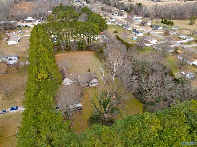 1019 A Ready Section Road, Hazel Green, AL 35750