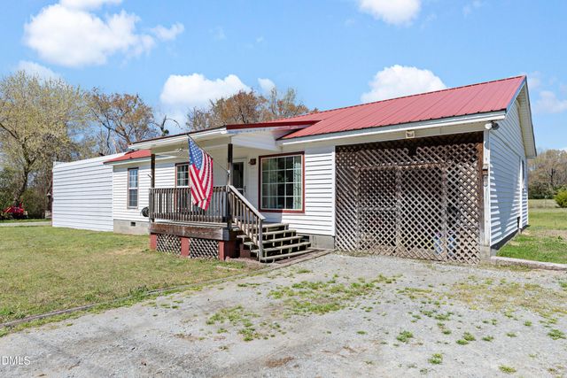 288 Baileys Crossroads Road, Benson, NC 27504
