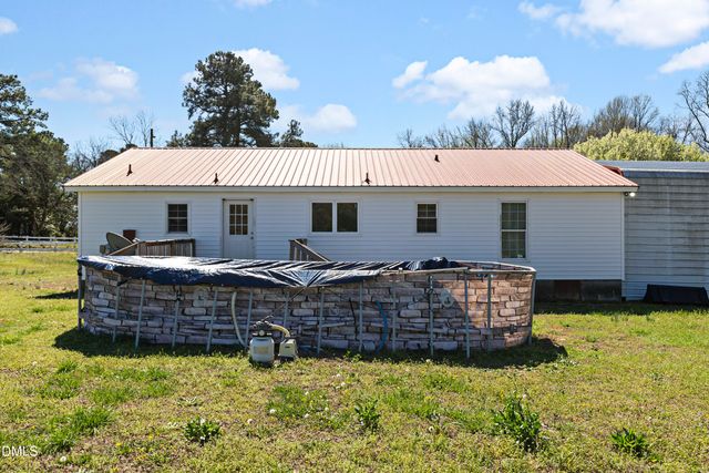 288 Baileys Crossroads Road, Benson, NC 27504