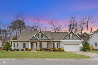 929 E Ivy Valley Drive, Fuquay Varina, NC 27526