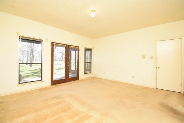 1627 S Hearthside Drive, Richmond, TX 77406