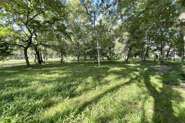 1627 S Hearthside Drive, Richmond, TX 77406