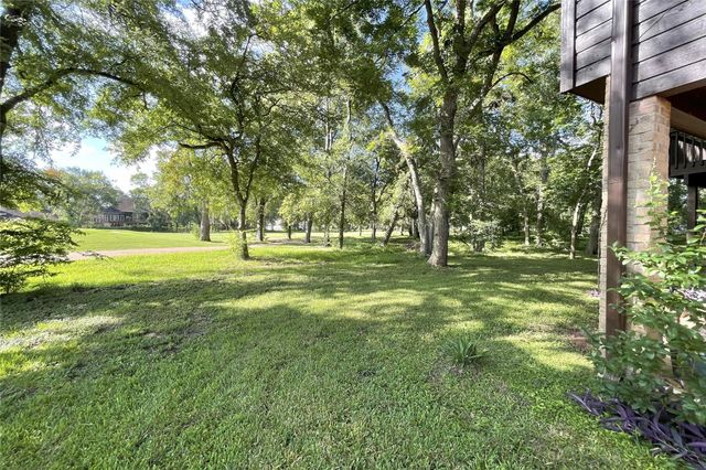1627 S Hearthside Drive, Richmond, TX 77406