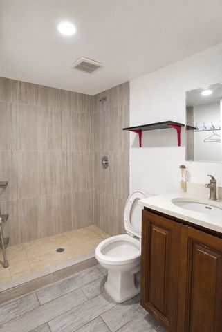 510 W 32nd Street, Chicago, IL 60616