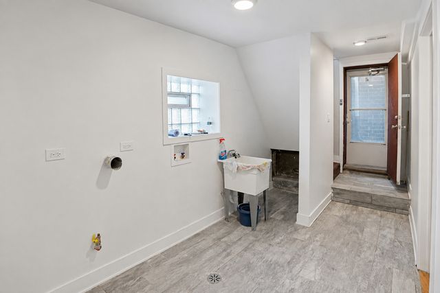 510 W 32nd Street, Chicago, IL 60616