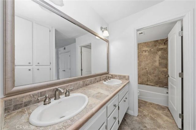 509 El Azul, Oak Park, CA 91377