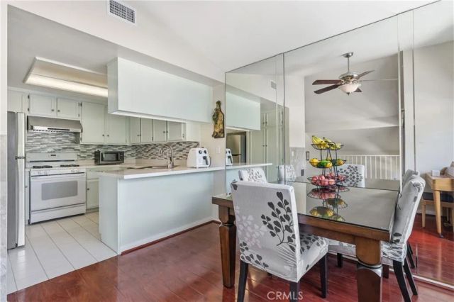 509 El Azul, Oak Park, CA 91377