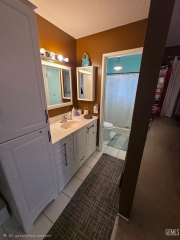 5388 N Bond Street, Fresno, CA 93710