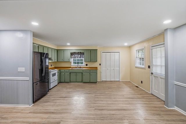 1548 Bud Arthur Bridge Road, Spartanburg, SC 29307