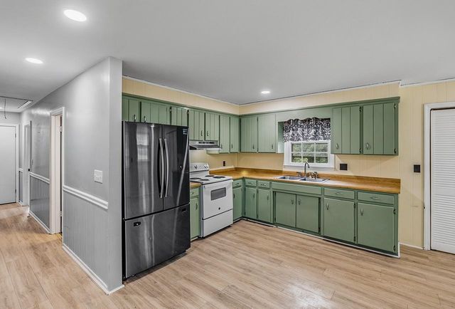 1548 Bud Arthur Bridge Road, Spartanburg, SC 29307