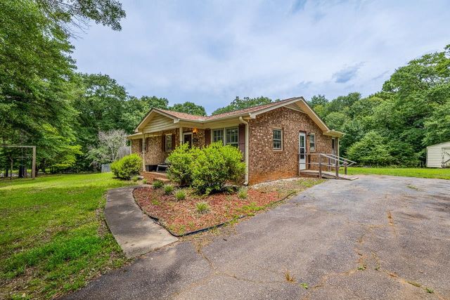 1548 Bud Arthur Bridge Road, Spartanburg, SC 29307