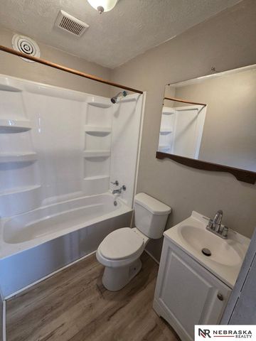 4506 Fort Street, Omaha, NE 68104