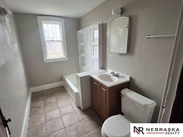 4506 Fort Street, Omaha, NE 68104