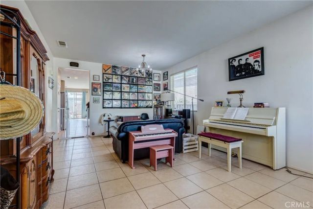 27727 Hollyoak, Menifee, CA 92585