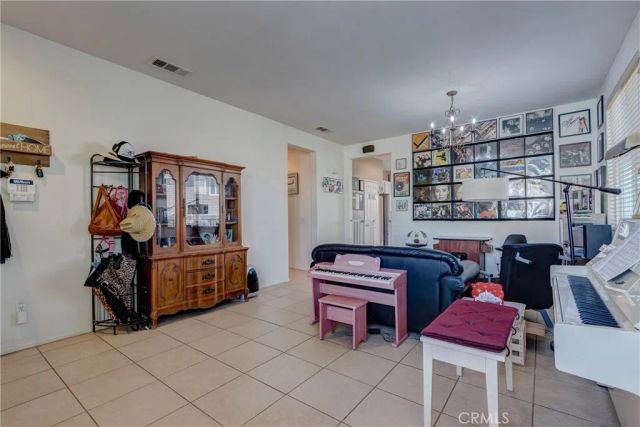 27727 Hollyoak, Menifee, CA 92585