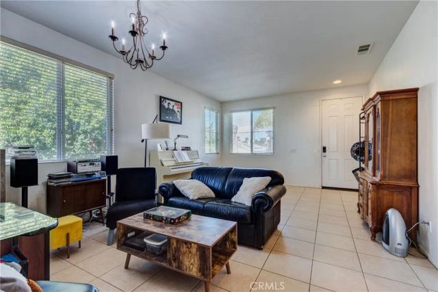 27727 Hollyoak, Menifee, CA 92585