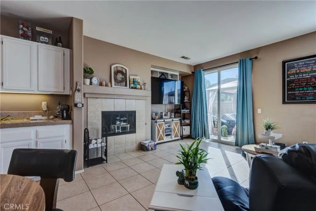 27727 Hollyoak, Menifee, CA 92585