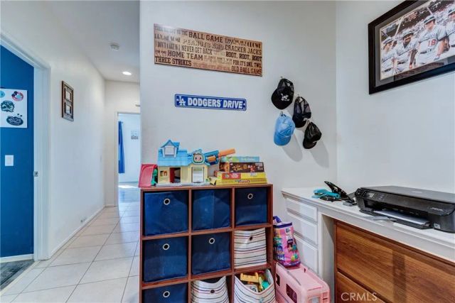 27727 Hollyoak, Menifee, CA 92585