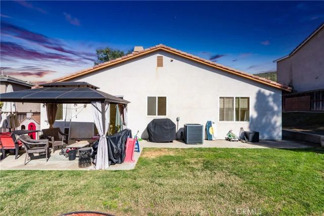 27727 Hollyoak, Menifee, CA 92585