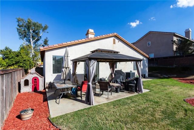 27727 Hollyoak, Menifee, CA 92585