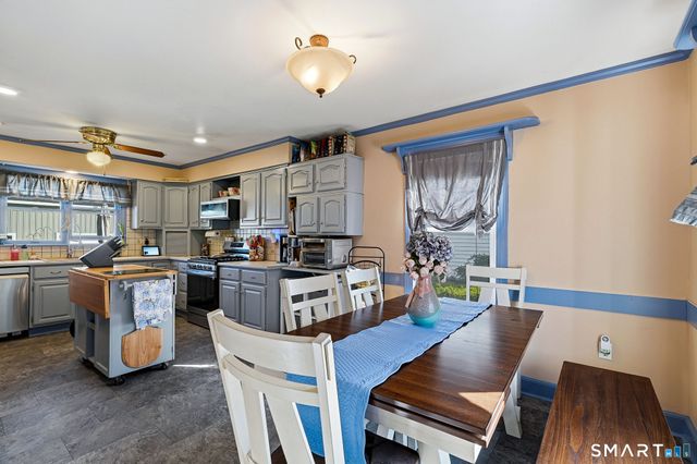 62 Sholes Avenue, Norwich, CT 06360