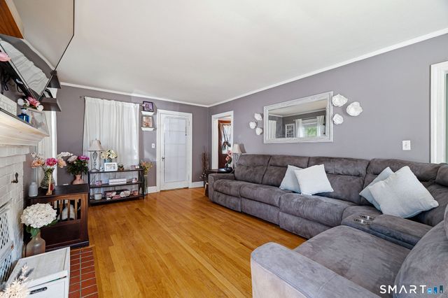 62 Sholes Avenue, Norwich, CT 06360