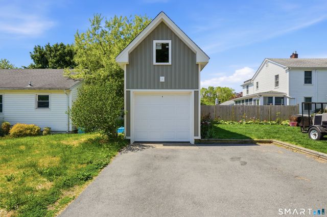 62 Sholes Avenue, Norwich, CT 06360