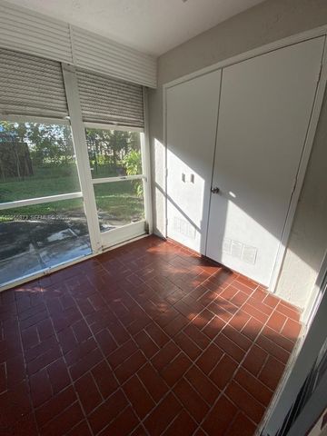 446 NE 210th Cir Terrace 101-6A, Miami, FL 33179