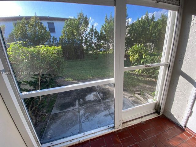 446 NE 210th Cir Terrace 101-6A, Miami, FL 33179