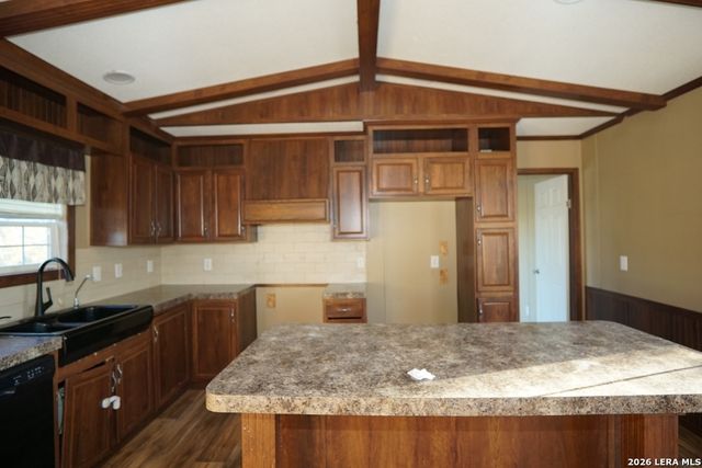 625 PR 1517, Bandera, TX 78003