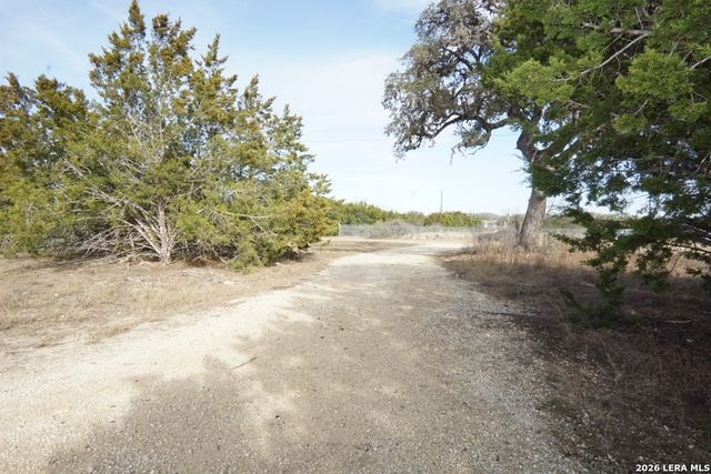 625 PR 1517, Bandera, TX 78003