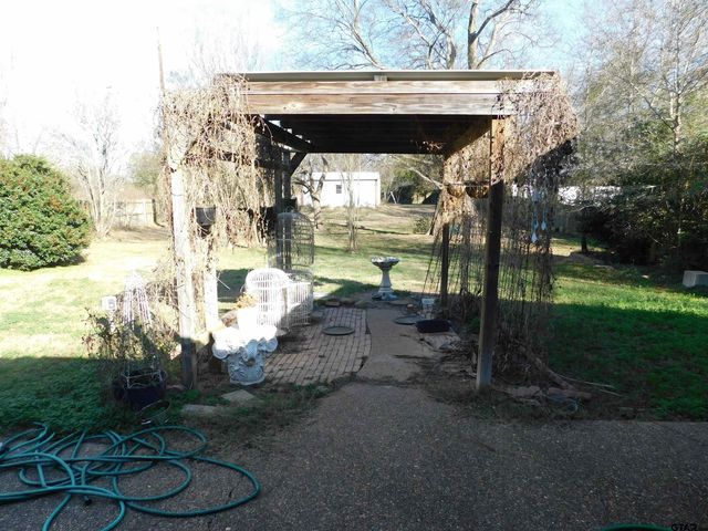 2226 FM 852, Gilmer, TX 75644