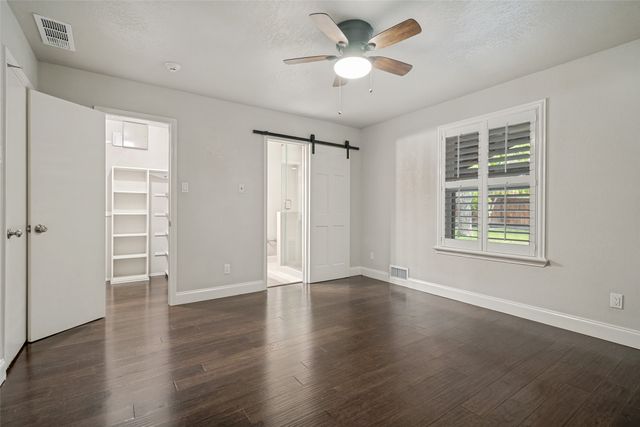 10950 Scotsmeadow Drive, Dallas, TX 75218