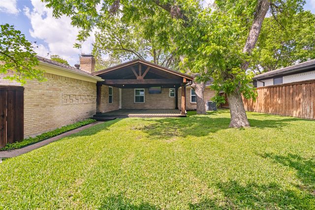 10950 Scotsmeadow Drive, Dallas, TX 75218