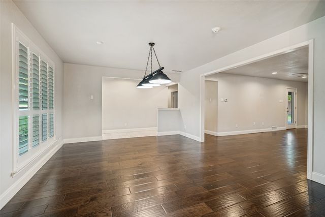 10950 Scotsmeadow Drive, Dallas, TX 75218