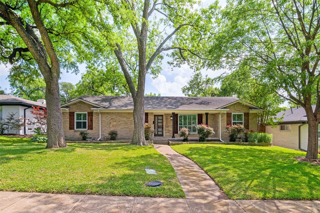 10950 Scotsmeadow Drive, Dallas, TX 75218