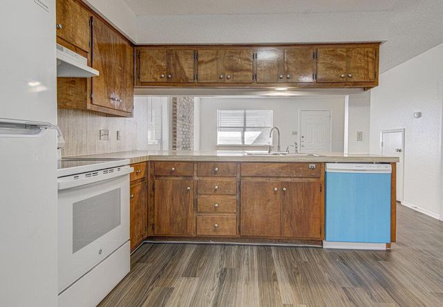 8104 Dunn ST B, Austin, TX 78745