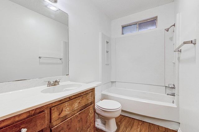 8104 Dunn ST B, Austin, TX 78745