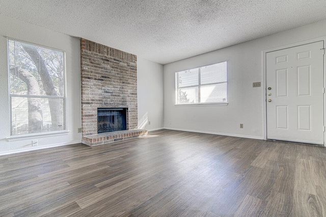 8104 Dunn ST B, Austin, TX 78745