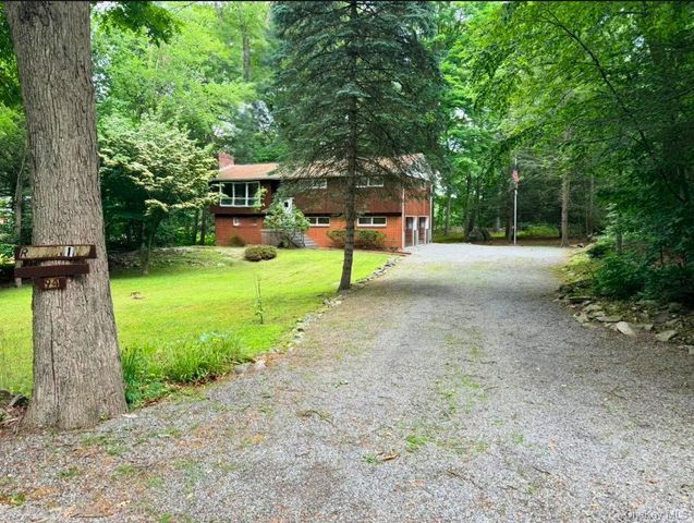 94 Whangtown Road, Carmel, NY 10512