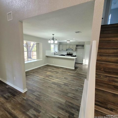 14623 HIGHLAND RDG, San Antonio, TX 78233