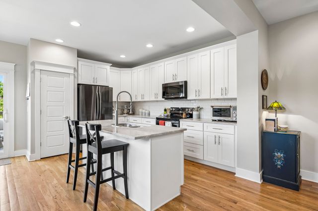 1306A Pennock Ave, Nashville, TN 37207