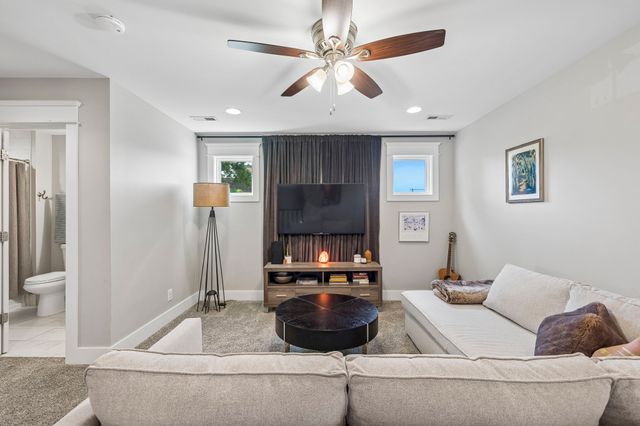 1306A Pennock Ave, Nashville, TN 37207