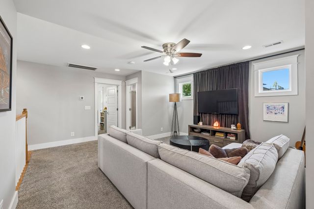 1306A Pennock Ave, Nashville, TN 37207