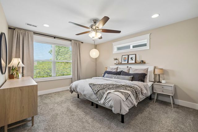 1306A Pennock Ave, Nashville, TN 37207