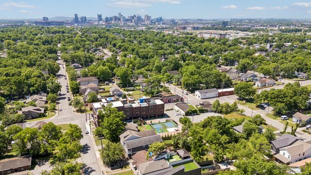 1306A Pennock Ave, Nashville, TN 37207