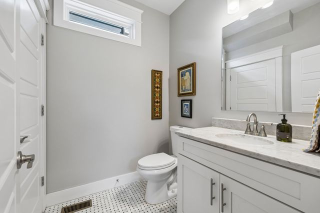 1306A Pennock Ave, Nashville, TN 37207