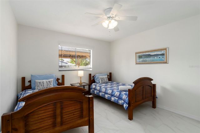 1883 MOVA STREET, Sarasota, FL 34231