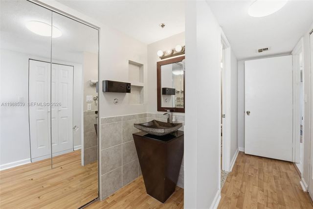 20225 NE 34th Ct 2218, Aventura, FL 33180