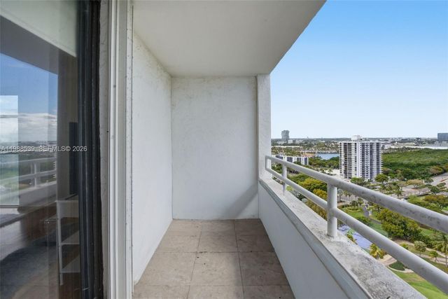 20225 NE 34th Ct 2218, Aventura, FL 33180